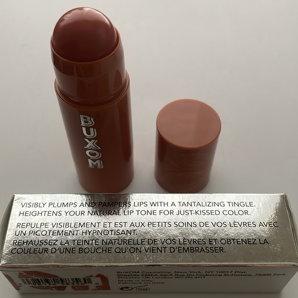 Buxom Power-Full Plump Lip Balm INNER GLOW
Lightly Swatched * - Picture 8 of 13